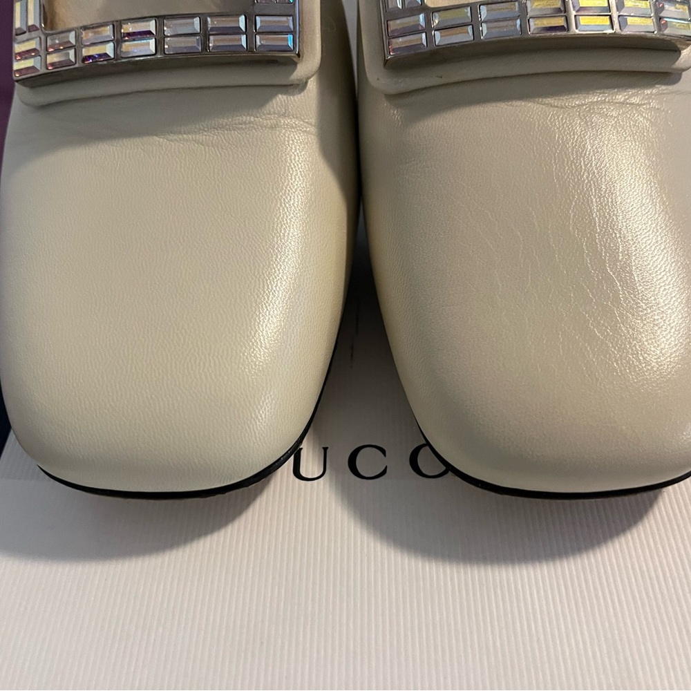 Gucci Cream Silver Mules with G Buckle - Picture 2 of 8